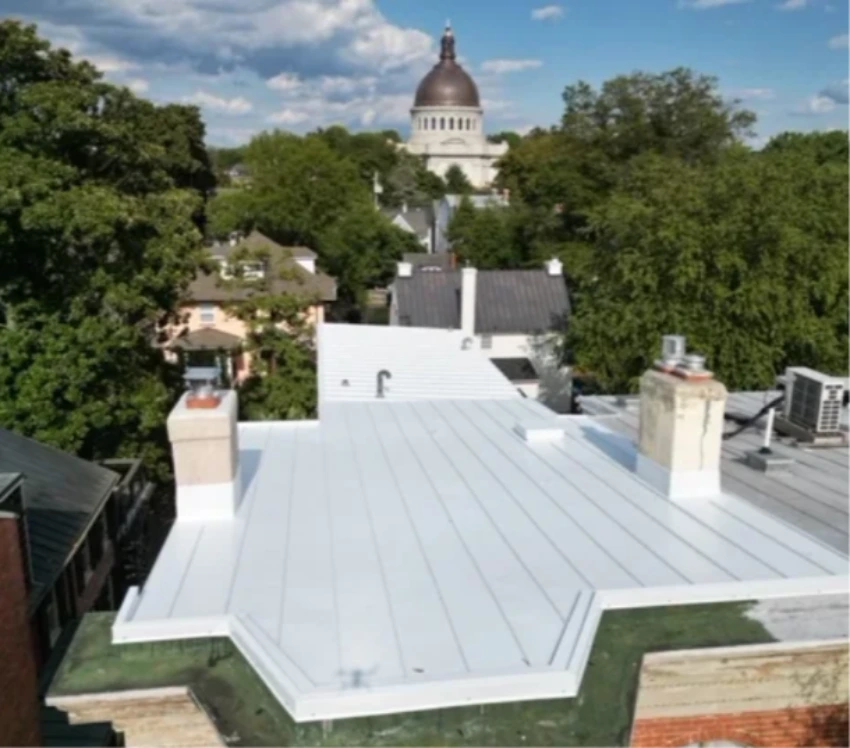 Colonial home in Annapolis Maryland with new grey asphalt shingle roof